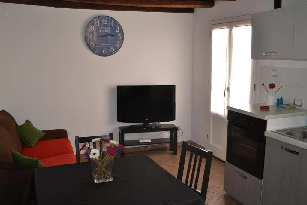 Vittorio Apartment Turin Bagian luar foto